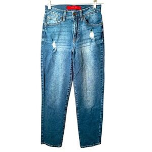 Guess Jeans, Mom’s Slightly Distressed Style